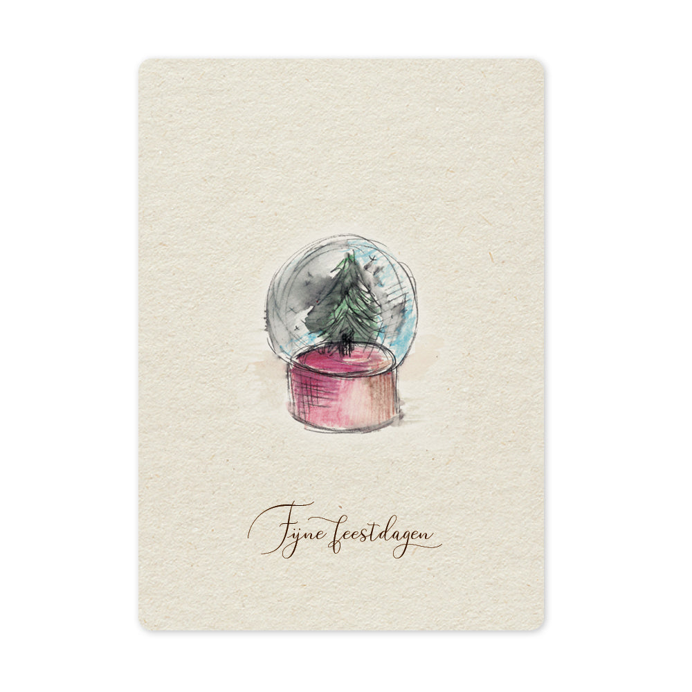Een mooie duurzame enkele kaart met een tafereel van een sneeuwbol in aquarel voor een Kerstgroet of een Nieuwjaarswens. De illustraties zijn gemaakt in onze grafische studio. Gedrukt op Paperwise Naturel, boomvrij papier van landbouwrestafval. 