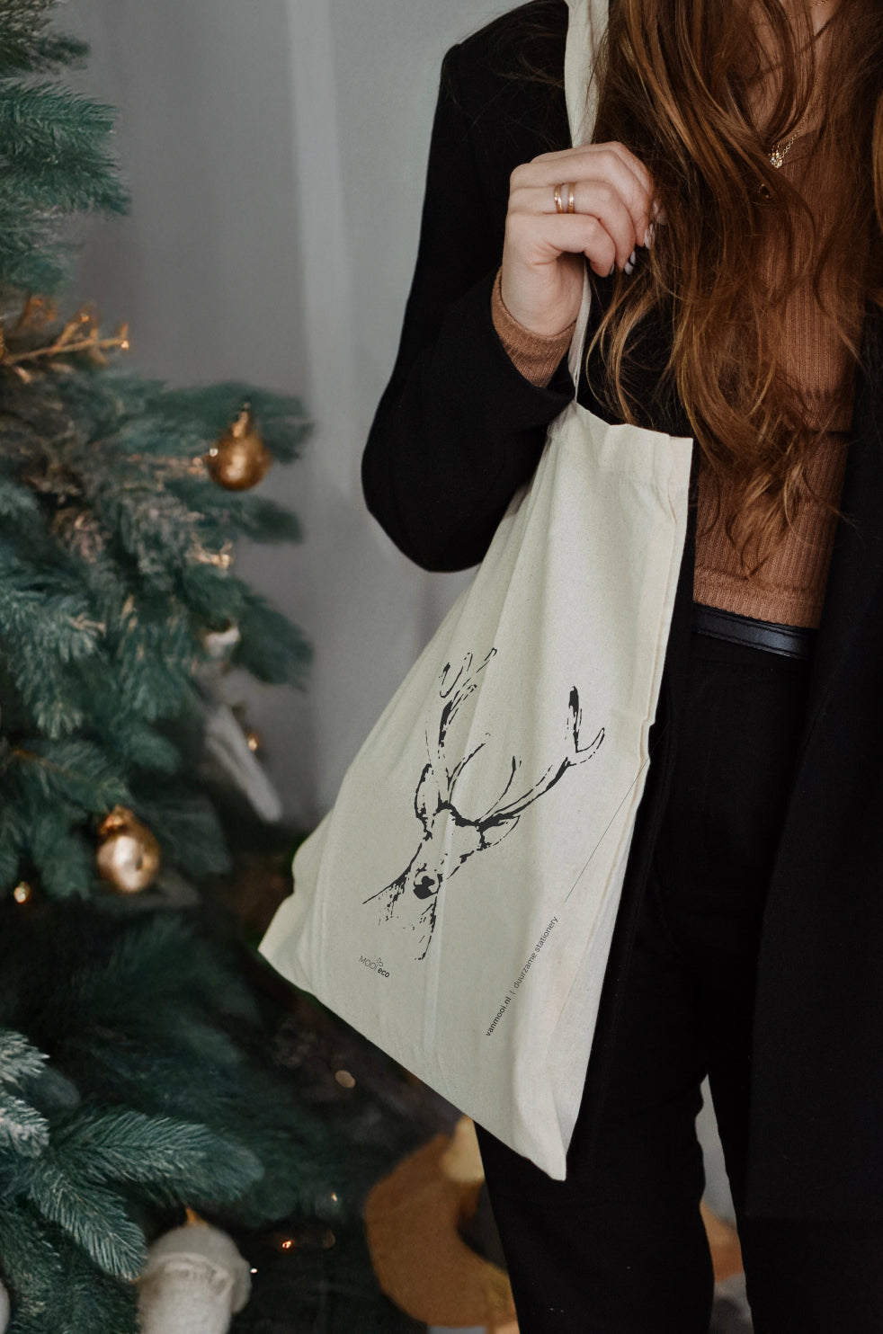 Tas van duurzaam katoen met een illustratie van een hert