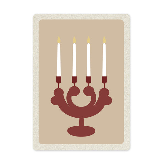 Een mooie duurzame enkele kaart met een Scandinavische kandelaar voor een Kerstgroet of een Nieuwjaarswens. 